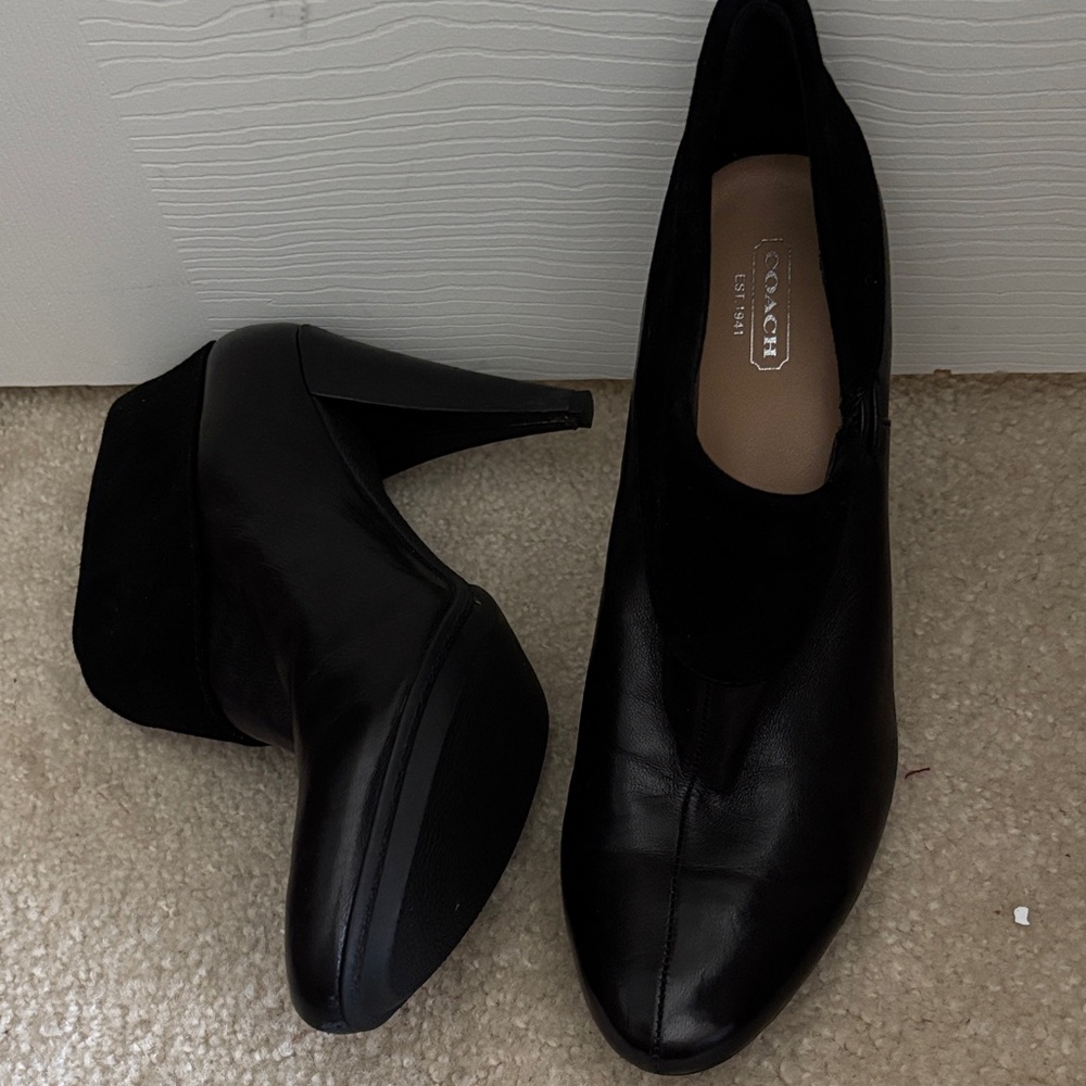Coach Women's Elegant Black Heels